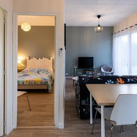 Holiday home Au Milieu Des Vignes Prignac-et-Marcamps